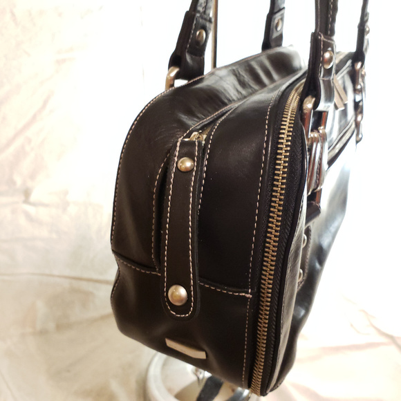 Perlina Soft Leather Shoulder Bag - Picture 5 of 8